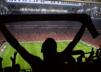 ‘Tam kapasite stadyum’ uyarısı: Taraftar kendini korumalı