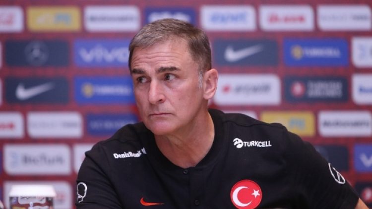 Stefan Kuntz: Şenol Güneş gibi gideceğimi mi düşünüyorsunuz?