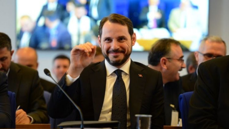 Doların 10 TL’ye yükselmesinin ardından Berat Albayrak’ın sözleri yeniden gündemde