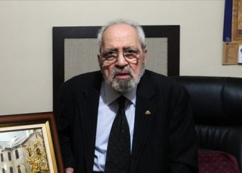 Sezai Karakoç hayatını kaybetti