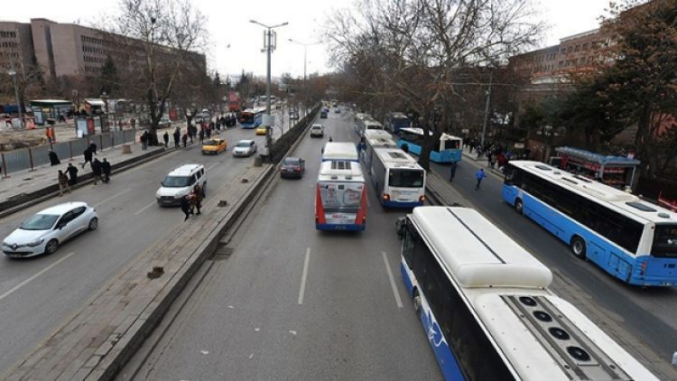 Ankara’da kadınlar 19.00’dan sonra EGO otobüslerinden istediği yerde inebilecek