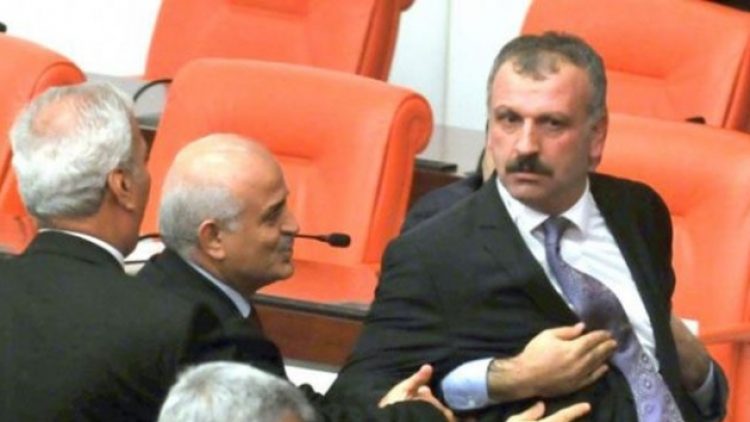 Tabiatı Saral’a bunu emrediyor! Hepinizin canı cehenneme, müptezeller