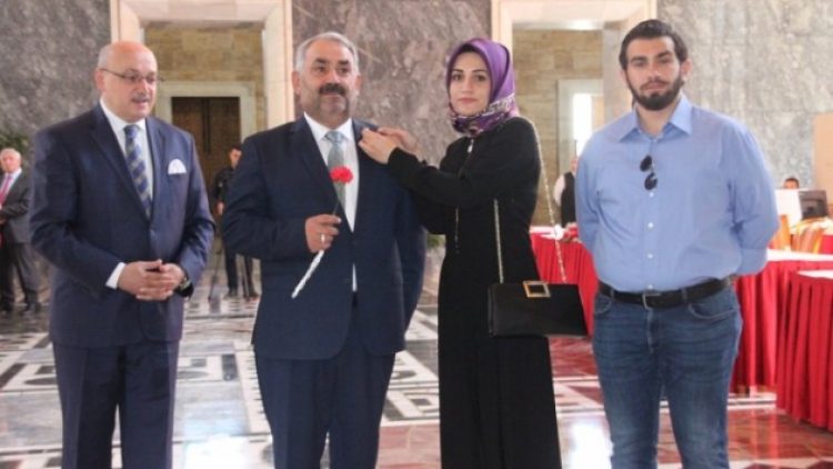 AKP’li Etyemez: Ülkede yokluk yok, her şeyde bolluk ortada