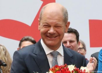 Almanya’da üçlü koalisyon uzlaştı: Yeni başbakan Olaf Scholz