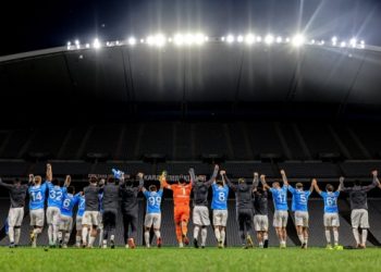Trabzonsporlu futbolculardan seyirci yasağına protesto