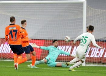 Başakşehir’e kupada büyük şok! Bodrumspor penaltılarla turladı