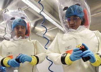Çinli bilim insanları: Koronavirüsün tüm varyantlarını nötralize eden antikor bulduk