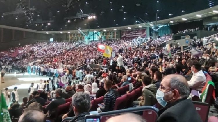 HDP’nin İstanbul kongresindeki slogan ve marşlar nedeniyle soruşturma
