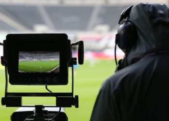 Dev naklen yayın anlaşması: 4.95 milyar Euro