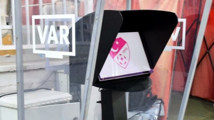 TFF’den VAR kararı! 2022-2023 sezonundan itibaren…