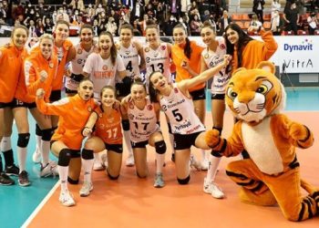 Eczacıbaşı çeyrek finalde