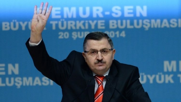 AKP’li Gündoğdu: Ekonomi harika olmasına rağmen kur operasyonları yapılıyor