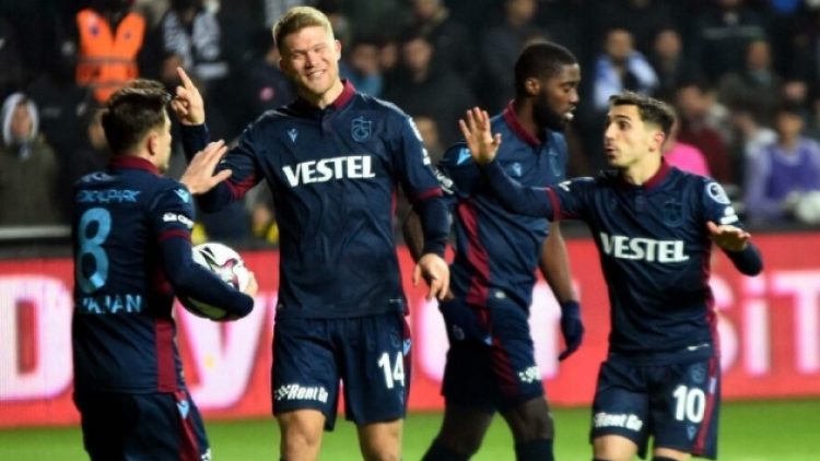 Trabzonspor İzmir’de Altay’ı da devirdi!