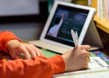 Uzaktan eğitim için ödenen paraya dair mahkemeden ilk karar