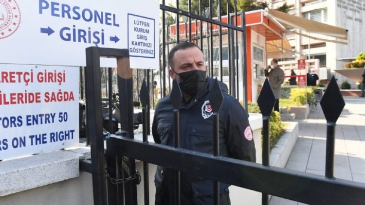 Selvi: ‘Kapıya kilit vurulmasını Kılıçdaroğlu’nun koruması istedi’