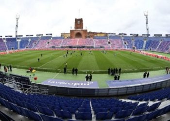 İtalya’da kaos! Stadyuma geldiler ama…