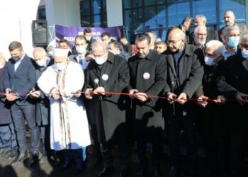 AKP’li başkanlar arasında ‘konuşma’ krizi, tören alanını terk etti