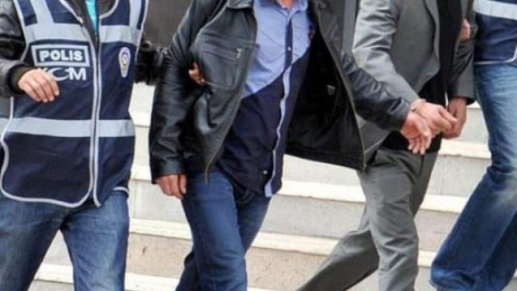 Köpekleri zehirledikleri iddiasıyla 2 kişi tutuklandı