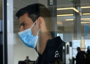 Novak Djokovic ülkesine döndü, yeni bir tartışma başladı