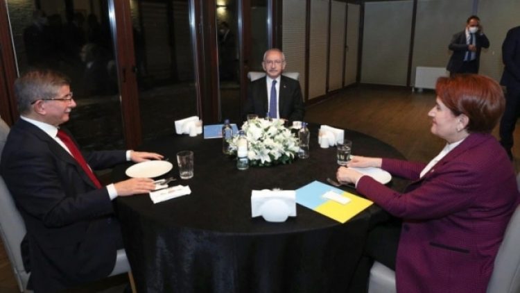 Ankara kulislerini hareketlendiren sürpriz buluşma