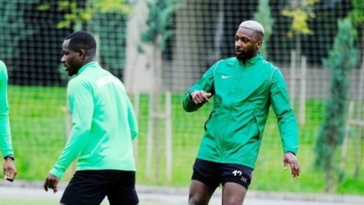 Giresunspor, açıklamaları olay olan Younousse Sankhare’yi gönderdi!