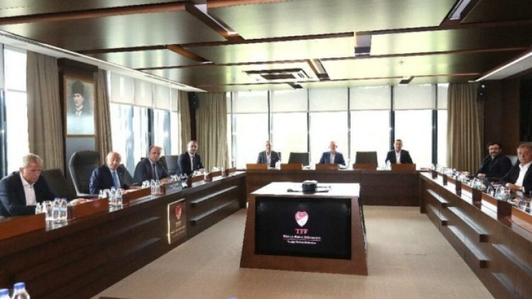 Yayın ihalesinde son teklif 2,1 milyar TL