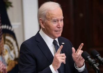 Biden: Rusya’ya yaptırımların ilk dilimi başlıyor