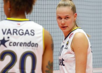 Rus ekibi men edildi, Fenerbahçe Opet doğrudan yarı finale yükseldi