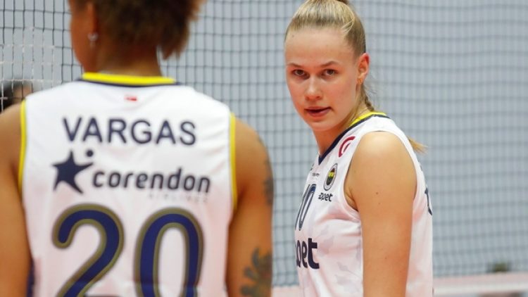 Rus ekibi men edildi, Fenerbahçe Opet doğrudan yarı finale yükseldi