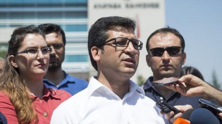 İnsan Hakları Ödülü sahibi eski YARSAV Başkanı Arslan’ın hapis cezası onandı