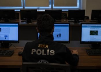 Emniyet bir yılda 106 bin sosyal medya kullanıcısını araştırmış