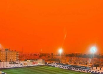 Avrupa’da hava turuncuya büründü