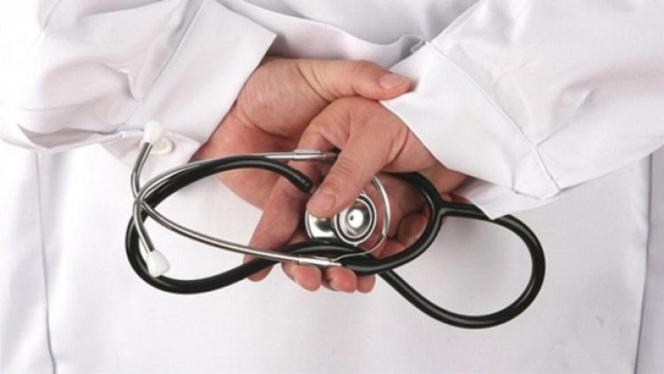 Grev yapan doktora hastadan ölüm tehdidi: Birimiz bu tarafa fazlayız