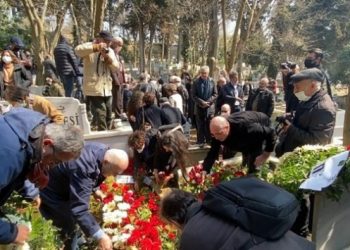 Aydın Engin son yolculuğuna uğurlandı