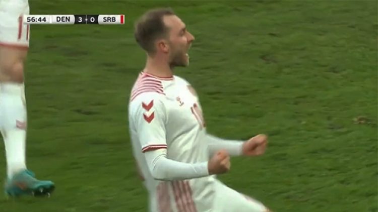 Christian Eriksen sedyeyle ayrıldı, golle döndü