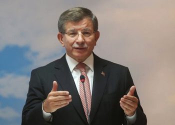 Davutoğlu: Dün kapımızda bekleyenler bugün bize randevu vermiyor