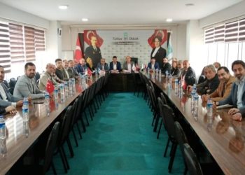 AK Parti’den istifa eden 412 kişi İYİ Parti’ye geçti