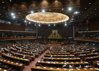 Pakistan’da parlamento feshedildi, erken seçim yapılacak