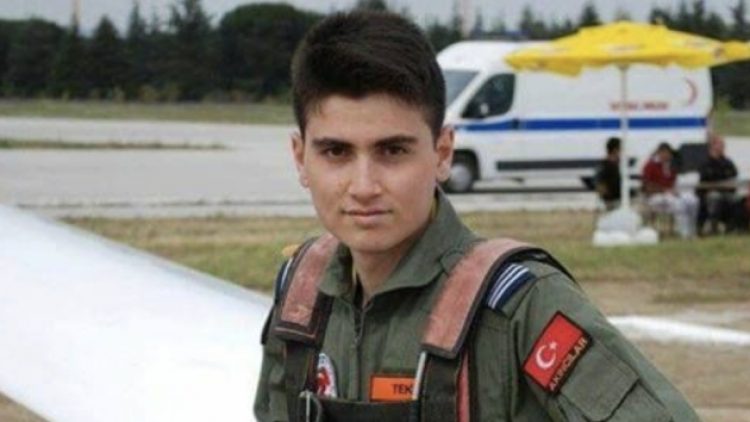 Boğaziçi Köprüsü’nde katledilen Harbiyeli Murat Tekin’in ailesinin arabasına haciz konuldu