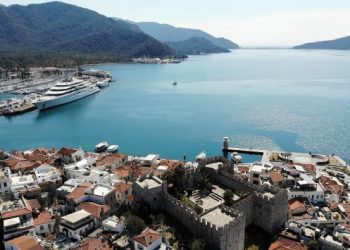 Wall Street Journal: Ruslar, Türkiye’ye para yağdırıyor