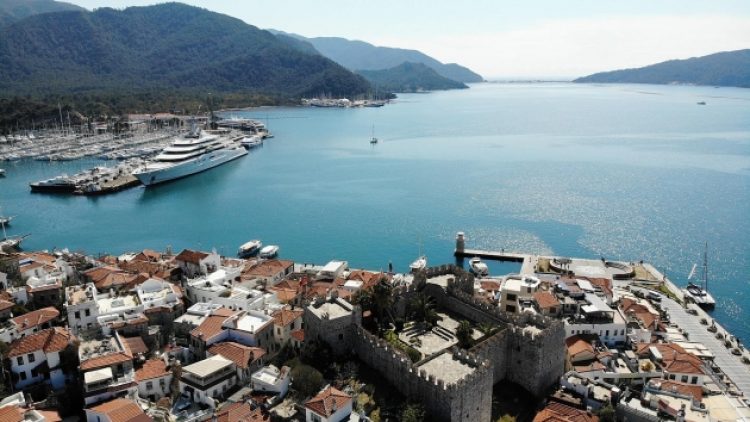 Wall Street Journal: Ruslar, Türkiye’ye para yağdırıyor