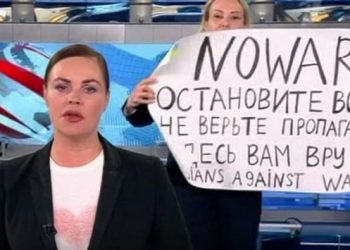 Rusya’da savaş karşıtı eylem yapan gazeteci Die Welt’te işe başladı