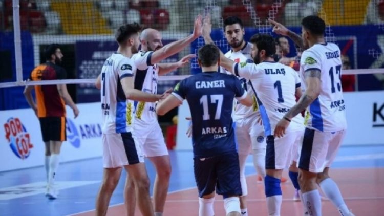 Galatasaray HDI Sigorta’yı yenen Arkas Spor, Kupa Voley’in sahibi