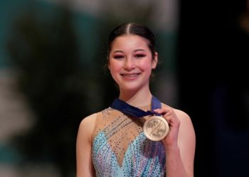 Yıldız adayı buz patenci, 16 yaşında emekliye ayrıldı