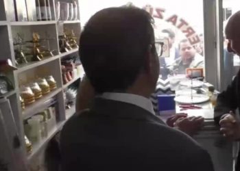 Esnaftan Bakan’a sitem: Siz buralara gelir miydiniz?