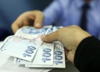 Türk-İş hesapladı: Asgari ücret açlık sınırının 1000 lira altında