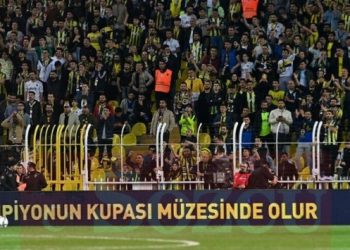 Fenerbahçe’den Trabzonspor’a gönderme