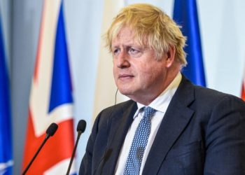 İngiltere’de yerel seçim: Johnson’un liderliği oylanıyor