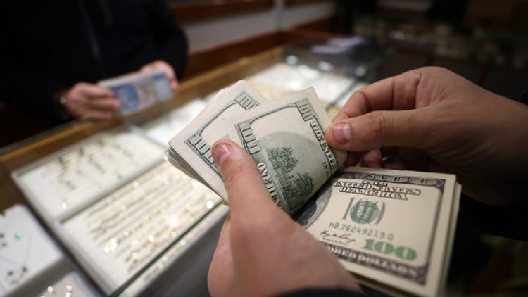 Dolarda yükseliş sürüyor