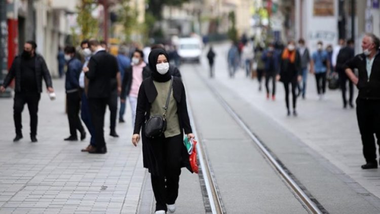 Koronavirüs: Türkiye’de 11 can kaybı, bin 661 yeni vaka